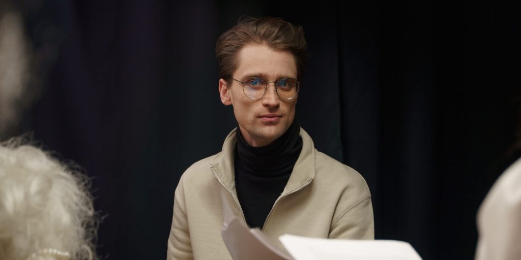 theatre artist template hero img bg 1024x512.jpg